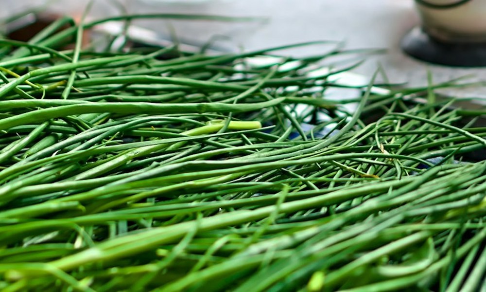 Fresh Kenyan chives