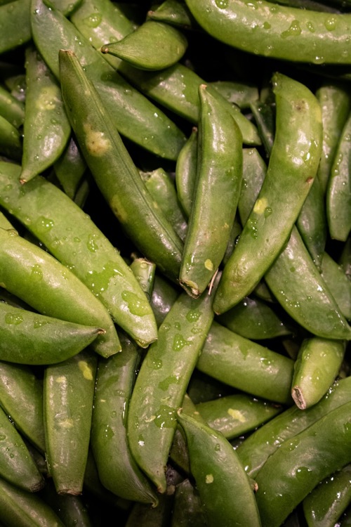 Fresh sugar snap peas